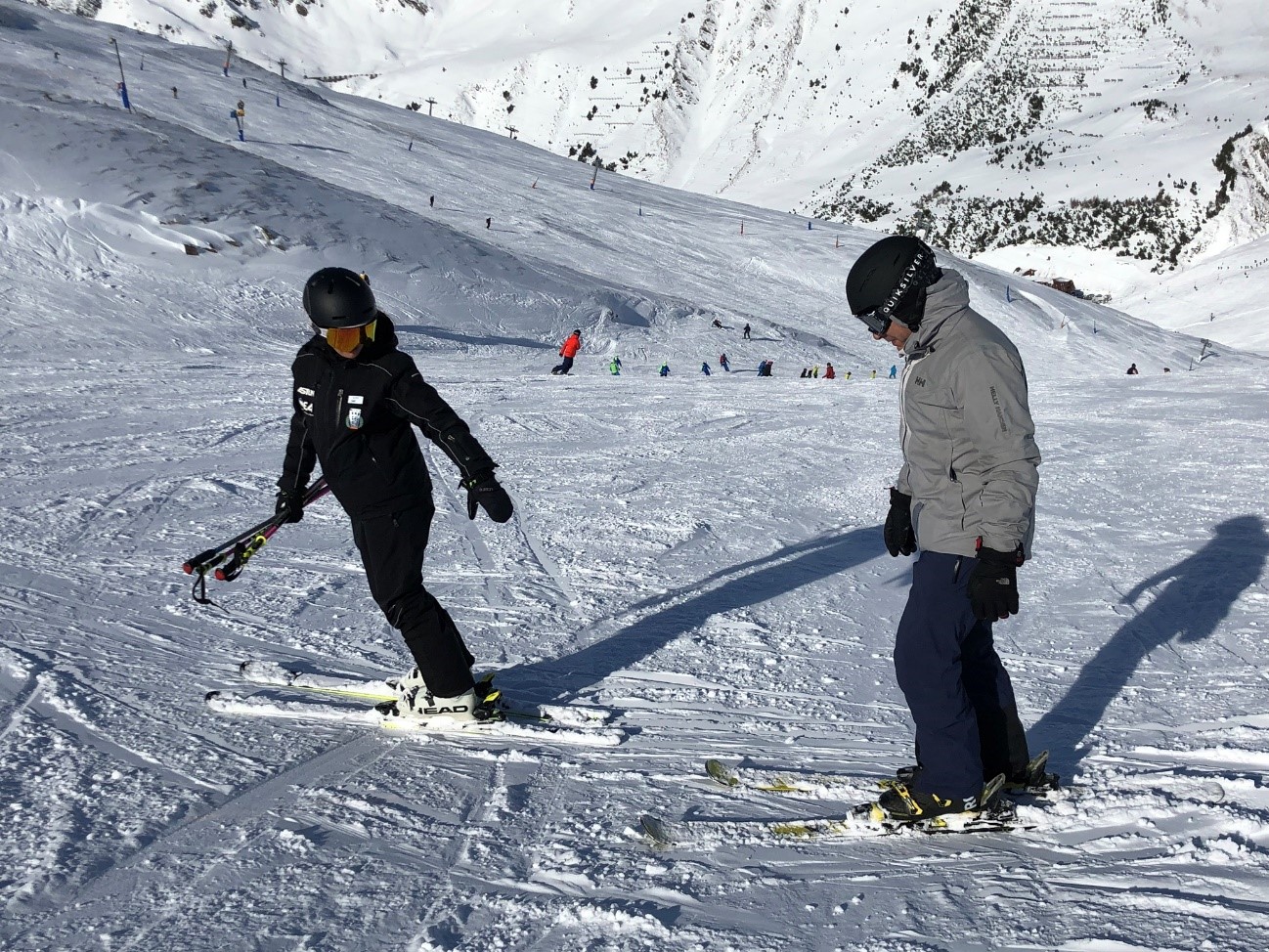Escuela de esquí en Astún